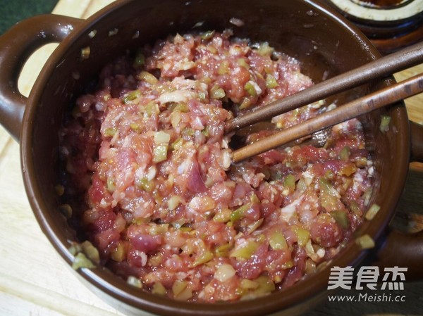 酥掉一地渣渣——苏氏鲜肉月饼怎么炖