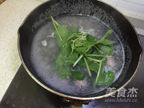 粉丝肉圆青菜汤怎么吃