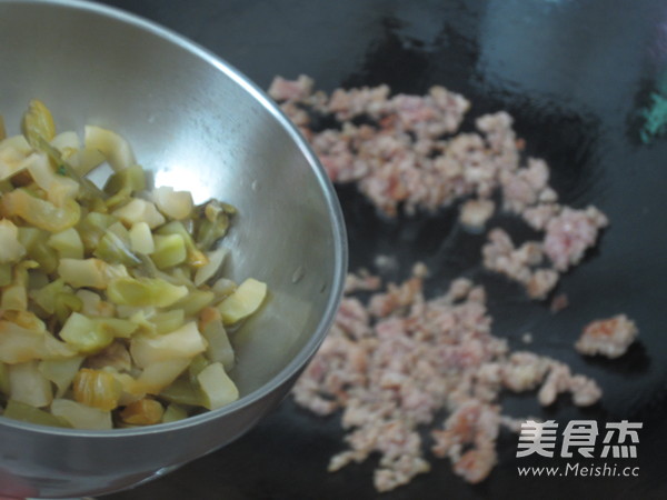 榨菜肉未蒸豆腐怎么炒