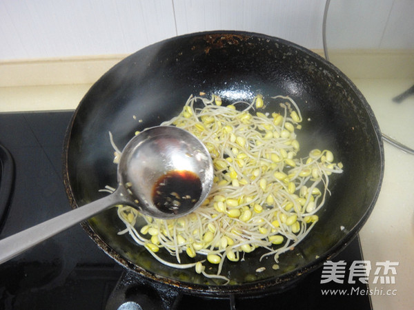 黄豆芽炒肉片怎么炖