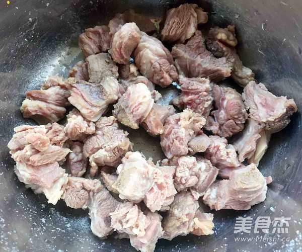 红烧羊肉炖时蔬怎么吃