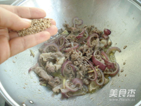 新疆孜然羊肉怎么炒