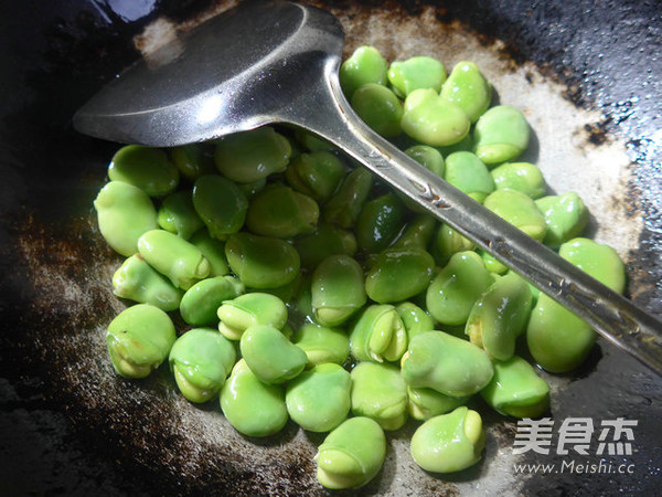 雪菜雷笋炒蚕豆怎么做