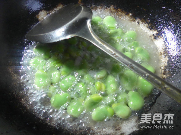 雪菜雷笋炒蚕豆怎么炒