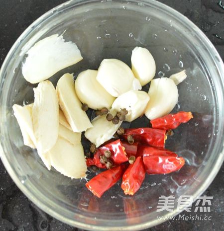 湖南香辣小龙虾怎么吃