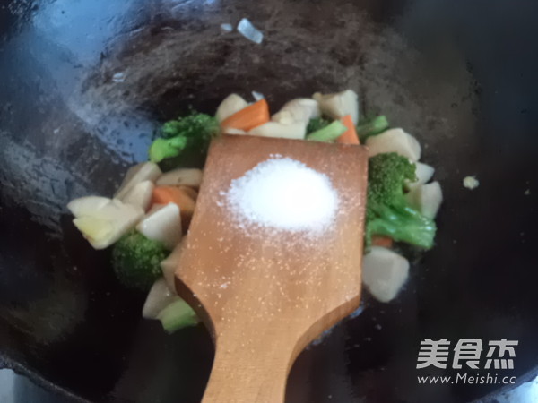 杏鲍菇烧西兰花怎么煮