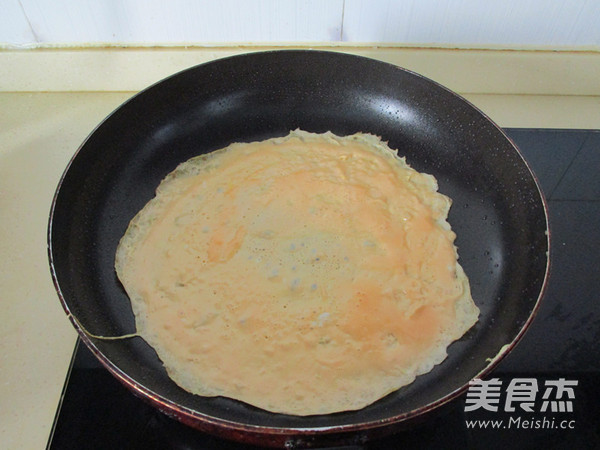 胡萝卜鲜肉蛋卷怎么煮