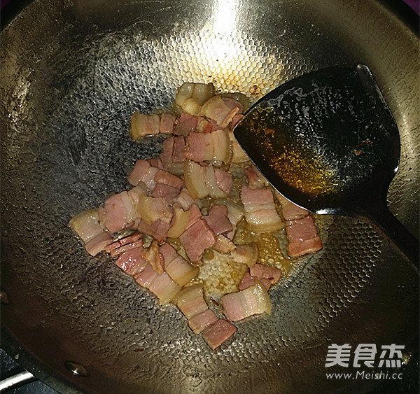 咸肉炒大蒜怎么炒