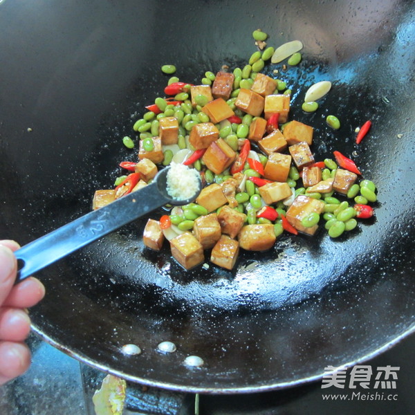 黄豆豆腐丁怎样煸