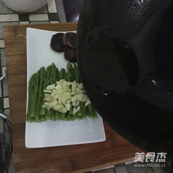 白芍芦笋怎么吃