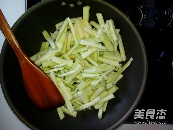 葱香茄子土豆条怎么吃