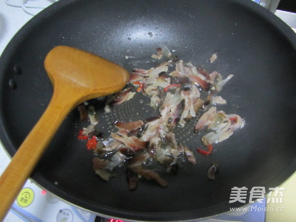 酱肉炒泡菜怎么做