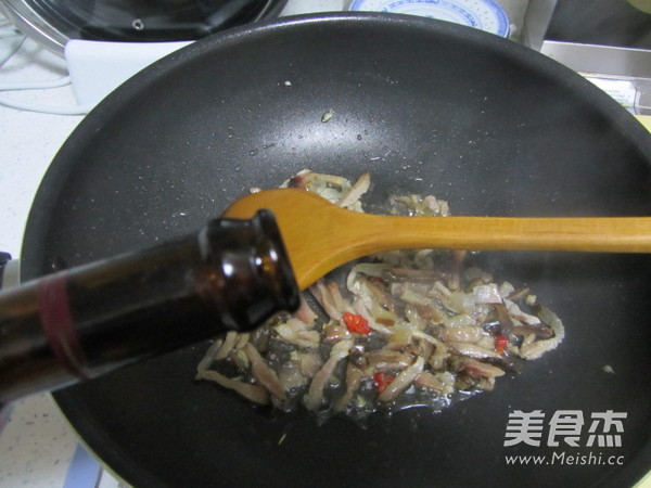 酱肉炒泡菜怎么炒