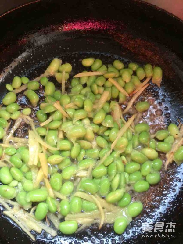 毛豆鸡蛋汤的简单做法