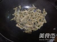 剁椒炒刀豆干的简单做法