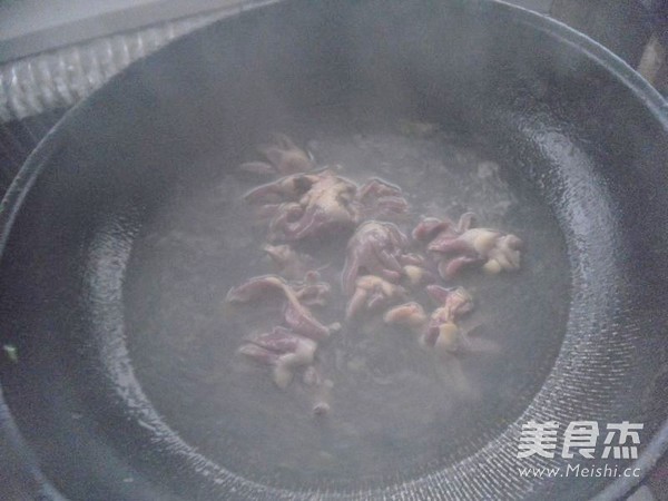 西芹鸡心怎么煮