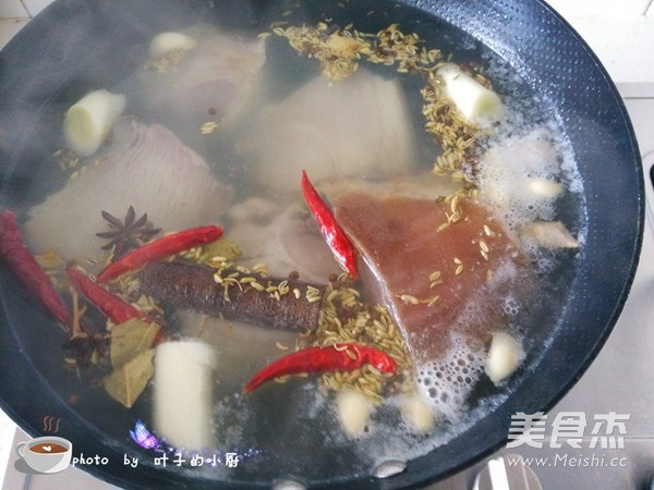 卤煮腊肉怎么做