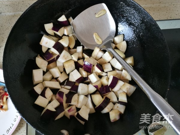 茄丁肉末怎么炖