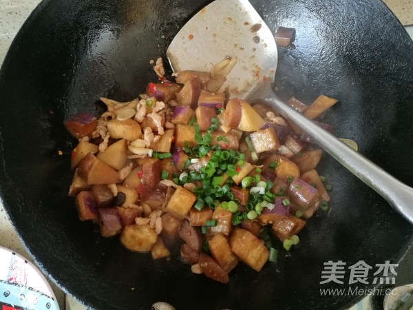 茄丁肉末怎样炒