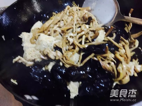 肉丝烧冻豆腐怎么炒