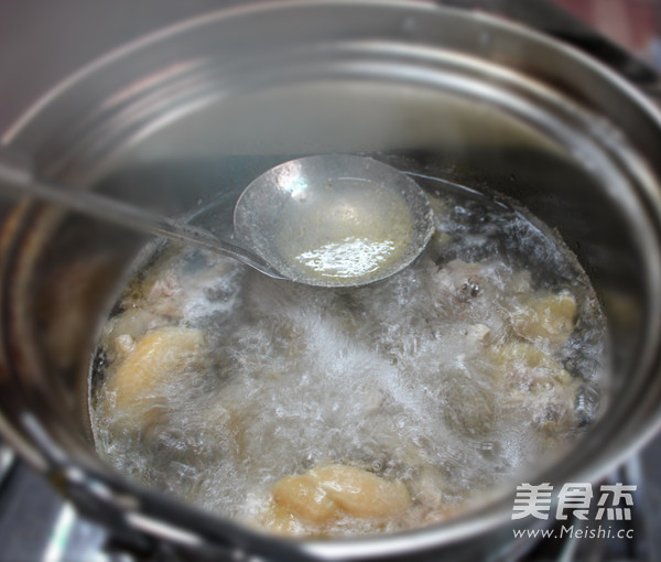 三黄鸡炖香菇怎么炒