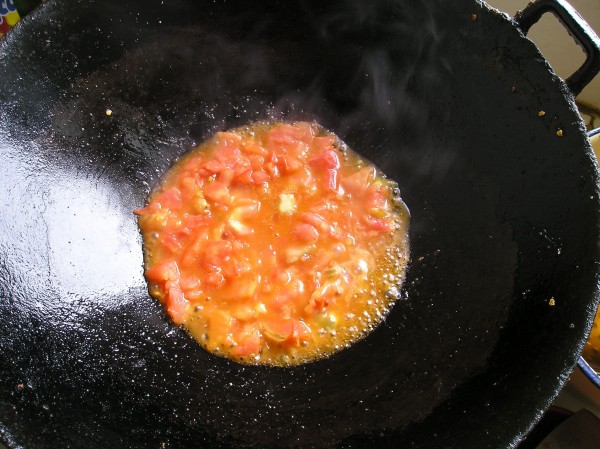 番茄鸡蛋盖饭怎么煮