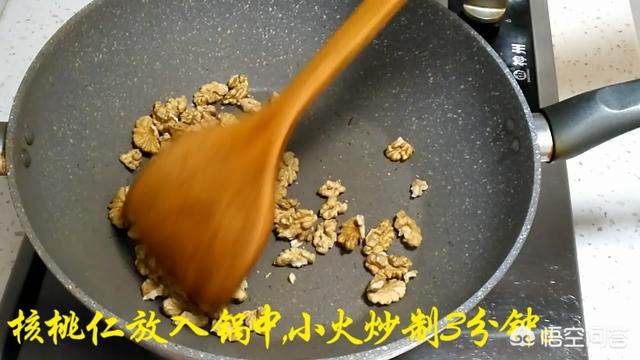 菠菜拌粉丝的做法,凉拌菠菜怎么做才不变色？