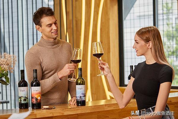 干白葡萄酒的功效,为什么红酒配红肉，白酒配白肉？