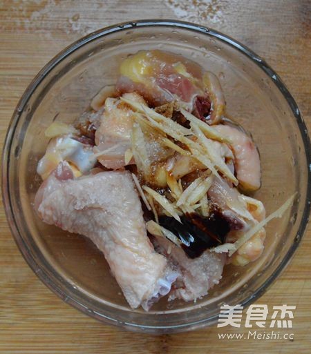 香菇鸡腿煲仔饭的家常做法