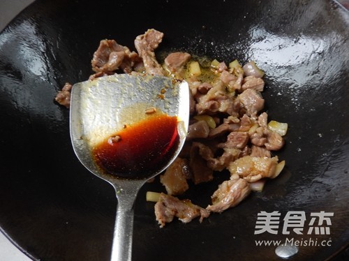 秋葵炒肉怎样煸