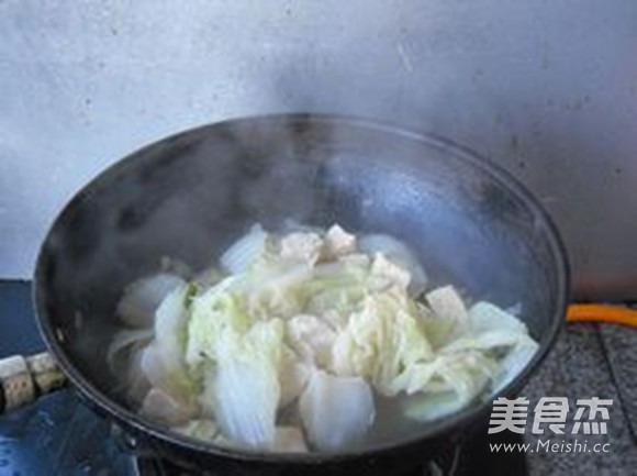 白菜炖冻豆腐怎么煮