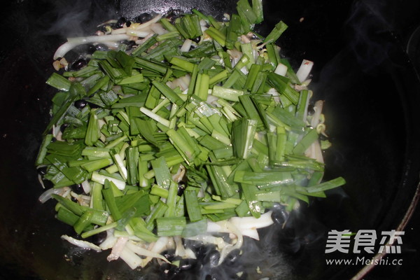 黑豆芽炒白菜怎么煸