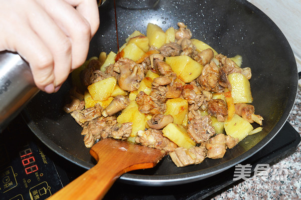 土豆焖鸭肉怎么炖