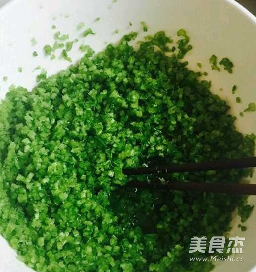 猪肉芹菜饺子的家常做法