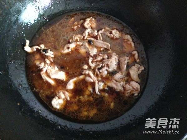 鸡胸肉烧绿豆粉丝怎么做