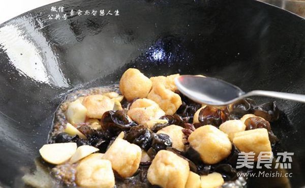 茨菇烧豆泡怎么炒