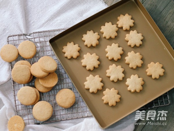 芝麻花生酥饼怎么煸