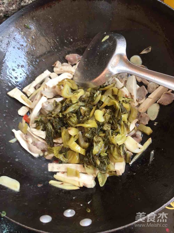 酸菜豆干烧鸡肾怎么炒