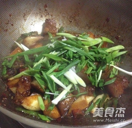 湘味红烧肉怎样煸