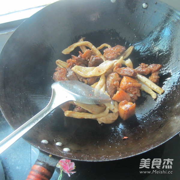 干萝卜条烧肉丁怎么煮