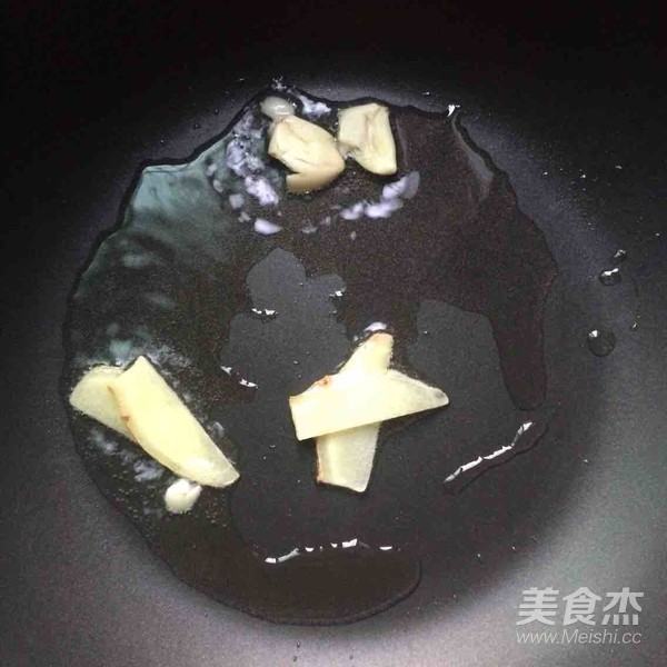 素肠烧鸡腿怎么吃