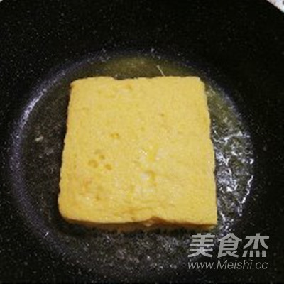 香蕉花生酱西多士怎么炒