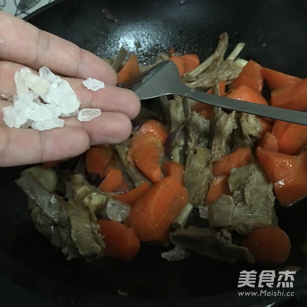 红烧羊排胡萝卜怎么做