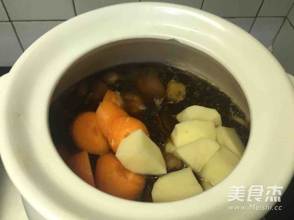 豆豆家红烧猪蹄的制作方法