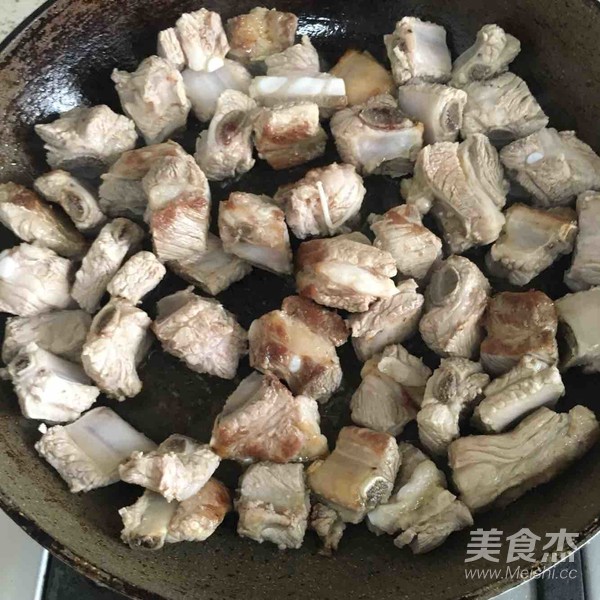 排骨烧豆结的简单做法