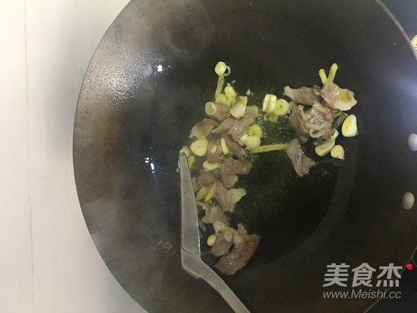 大辣椒炒肉怎么炒