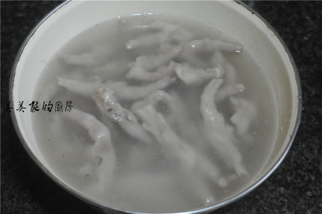 网红柠香鸡爪怎么吃