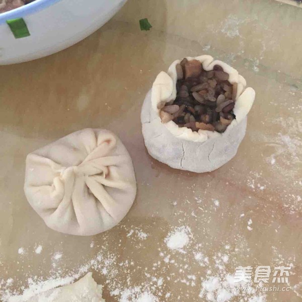 香肠香菇肉烧卖怎样煸