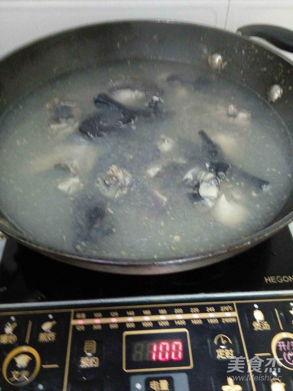 红枣桂圆花生仁乌鸡汤怎么煮