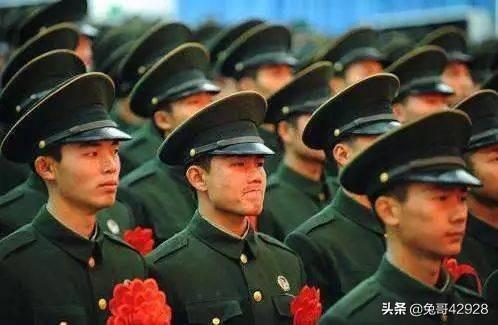 军人和兵的区别,武警，警察，军队有什么区别？